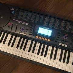 【中古】キーボード　ピアノ　カシオ