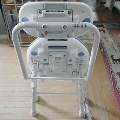 セール中につき、通常特価5,478円より20％引きの4,382円!　アロン化成　楽らく開閉シャワーベンチ　CN　ブルー　ひじ掛けなし　シャワーチェア　風呂イス　入浴介助　介護　安寿　バスチェア　　の画像