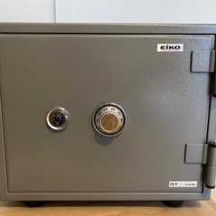 (無料)美品　耐火性金庫