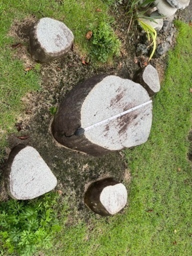 石　庭石　灯籠