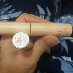 コンシーラー二点　千円