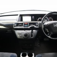 純正フルエアロ！後部座席にもモニターあり！