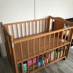 ベビーベッド