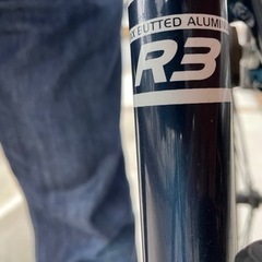 ジャイアント　クロスバイク　R3　サイクルコンピューター、パンク修理キット付きの画像