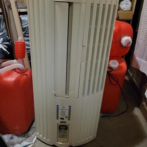 【取引中】【9月26日追記】【最・最終値下げ】期間限定　窓用エアコン