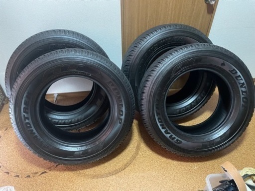 ハイラックスgun125 後期　新車外しサマータイヤ