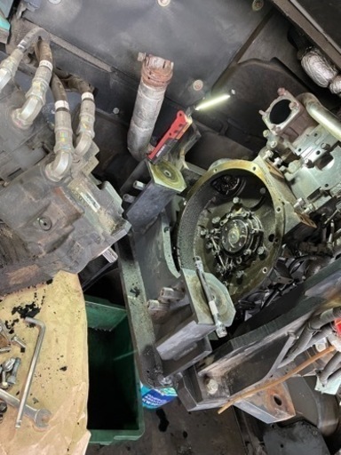 ユンボ、重機、農機、修理致します。