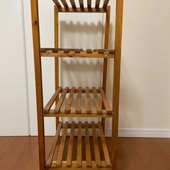 木製ラックの画像