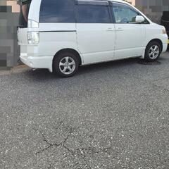 ヴォクシーです！値段交渉気軽に連絡下さい！車検長いです！商談中。の画像