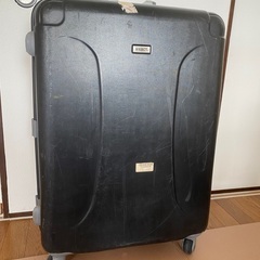 黒の大型スーツケース(ハード)お譲りしますの画像
