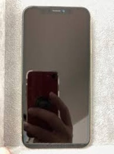 iPhoneXR［64G］ホワイト SIMロック解除済み【背面割れ】