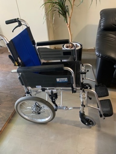 MIKI車椅子　新品