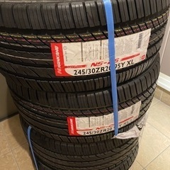 新品未使用品4本セット 245/30R20 タイヤ サマータイヤ...
