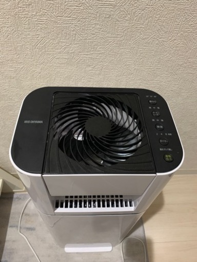 《ご成約》【玄関先取引】アイリスオーヤマ　サーキュレーター衣類除湿乾燥機