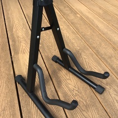 ギタースタンド　2