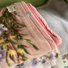 厚手毛布5枚セット 差し上げます 西川 寝具