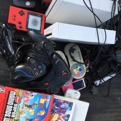 多数の応募感謝　一時中止　ジャンク　ゲーム機　まとめて　ＤＳ　ＷＩＩ　ゲームボーイ　ディスクシステムの画像