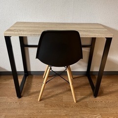 デスク&チェアのセットでお譲りします【イームズチェア】