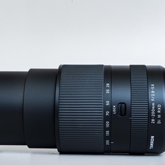 美品・2022年4月購入・保証有・保護フィルター付】TAMRON タムロン 28-200mm F2.8-5.6 Di III RXD SONY Eマウント A071の画像