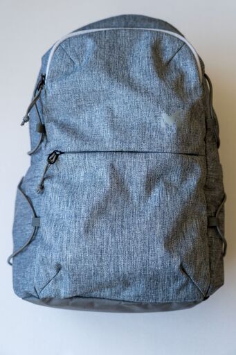 美品 ミレー MILLET リュック 12L ランドネ12