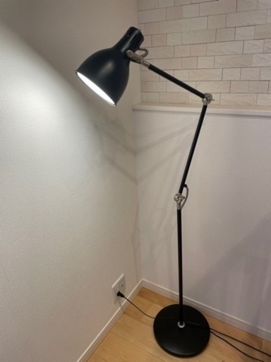 フロアランプ ARÖD アーロード