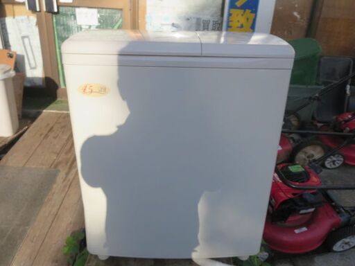 日立二槽式洗濯機4.5キロ　2018年製