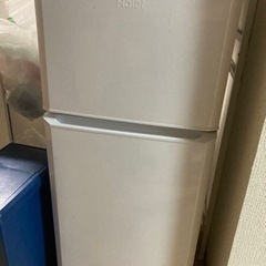 【お渡し先決定】121L 冷蔵庫　ハイアールの画像