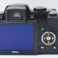 使用感ほぼなし●転送可能●超小型●ニコン COOLPIX P80 1ヶ月動作補償あり！ 安心のゆうパック代引き発送！ 送料、代引き手数料無料！の画像