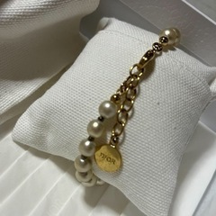 DIOR パール　ブレスレットの画像