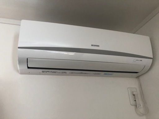 最終値下！エアコンアイリスオーヤマ　IRA-2201R 2017年