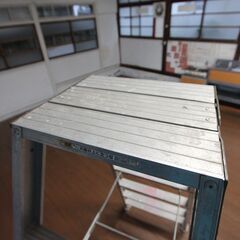 普通のよりも使い勝手と安定性抜群！　より業務用の6尺脚立ですよ。9/28までの画像