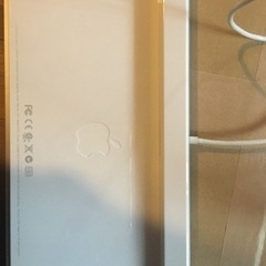 (決まりました)無料: アップル　有線キーボード(ジャンク)の画像