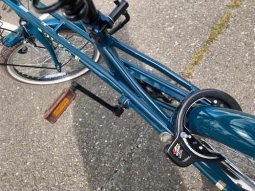 値下げしました！22年9月購入の新品★カゴ付き鍵付き自転車　ミニベロ　ベリオ