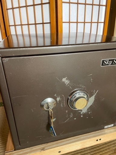 耐火金庫、傷あり、取りに来ていただける方