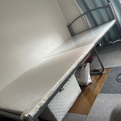 シングルベッド