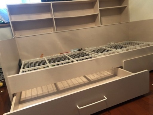 値下げ　ベッド　フレーム　本棚付
