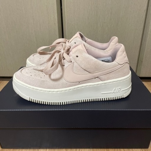 NIKE 箱付き 23cm