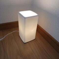 テーブルランプの画像