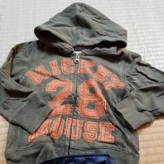 男の子　肌寒い日が続く頃にの画像