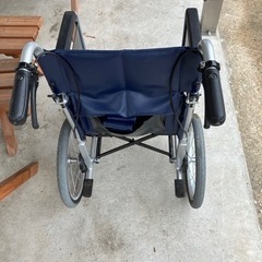 カワムラサイクル　介助用車椅子の画像
