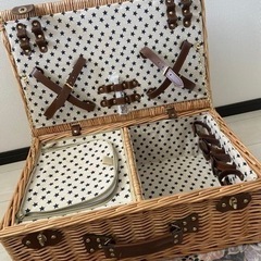 ピクニックバスケット　値下げの画像