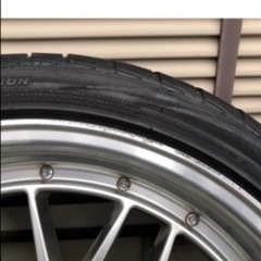 ホイールタイヤセット20インチの画像