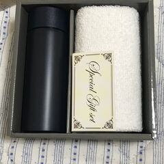 真空ポケットボトル&ハンドタオルセットの画像