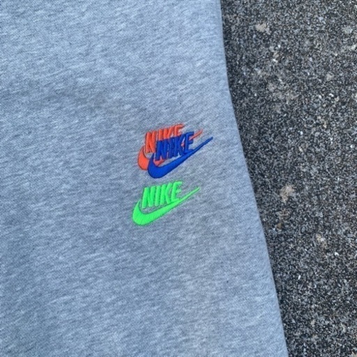 NIKE 新作スウェト