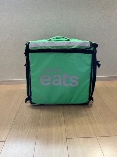 uber eats バック グリーン