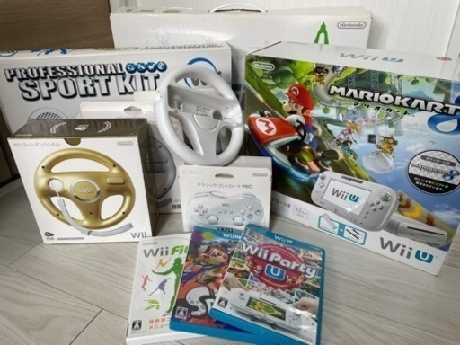 あーむ様 Nintendo Wii U マリオカート8セットとソフト3本とハンドル等色々 Switch/3DS/任天堂