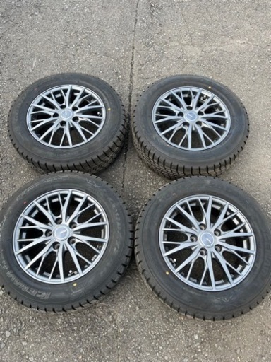 最終値下げ！15インチ スタッドレスホイール付き！両方ほぼ新品！195/65/R15 ミニバンなどに！
