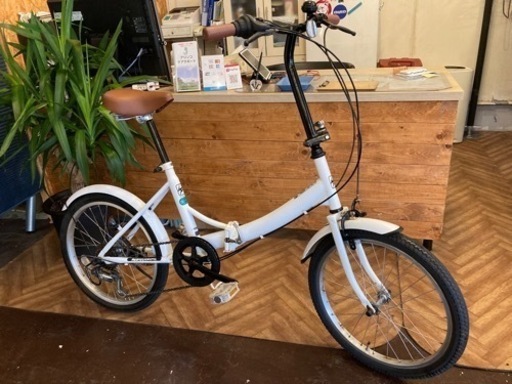 【6段変速】20インチ折りたたみ自転車　ホワイト