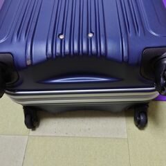 スーツケース 約60L TASロック有 キャリーストッパー有の画像