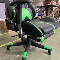 ● ゲーミングチェア、新品価格17800円の画像